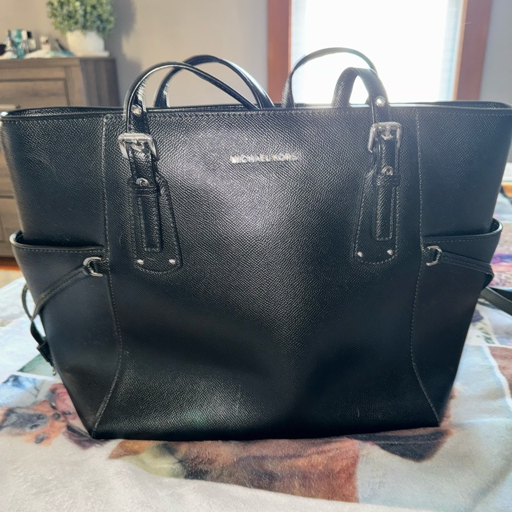 Michael Kors Jet Set Black Leather Handbag